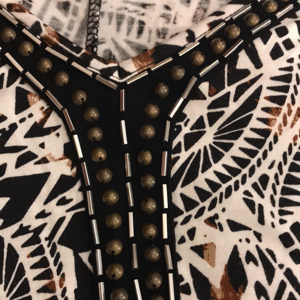 Softest top w hand sewn beads and decor neck area - Picture 3 of 10